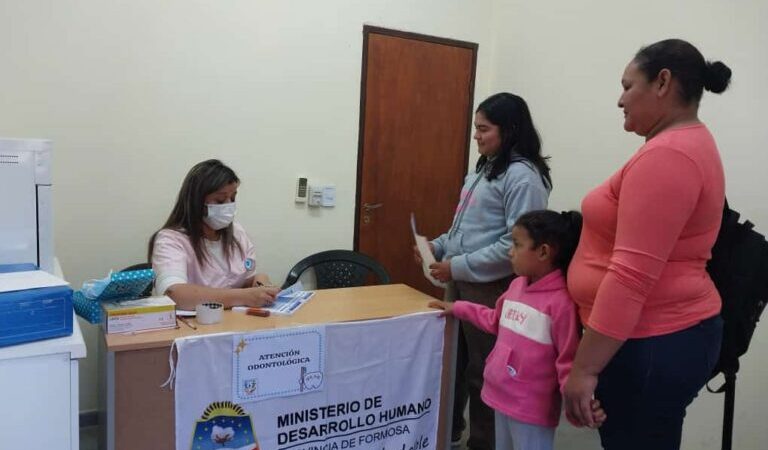 Vecinos de Colonia Apayerey recibieron completos servicios de salud