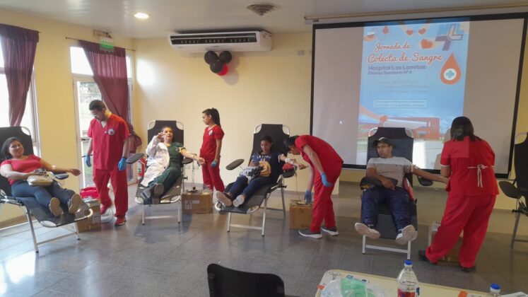 Colecta voluntaria de donación de sangre en Laguna Yema