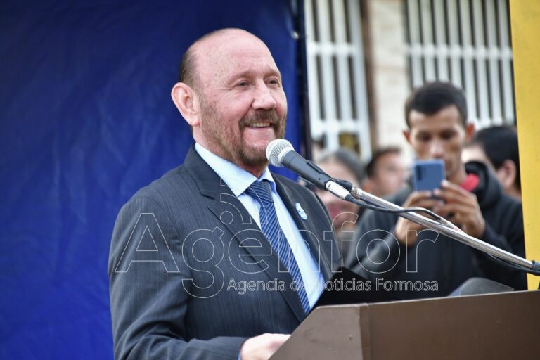 Insfrán: “El pueblo formoseño es libre, vota como quiere y a quien quiere”