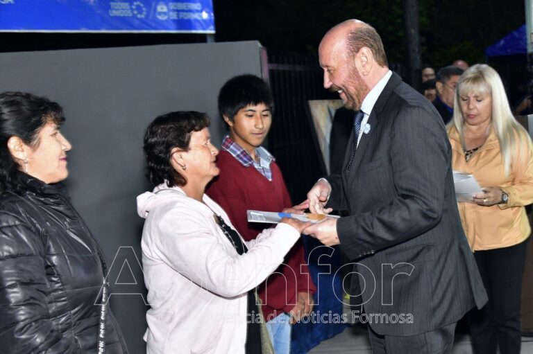 El Gobernador inauguró obras de refacción y ampliación de la Casa de la Solidaridad en El Colorado