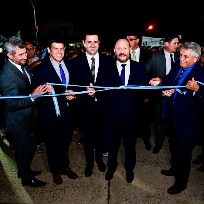 Gildo Insfrán inauguró obras de pavimentación y obras complementarias en El Espinillo