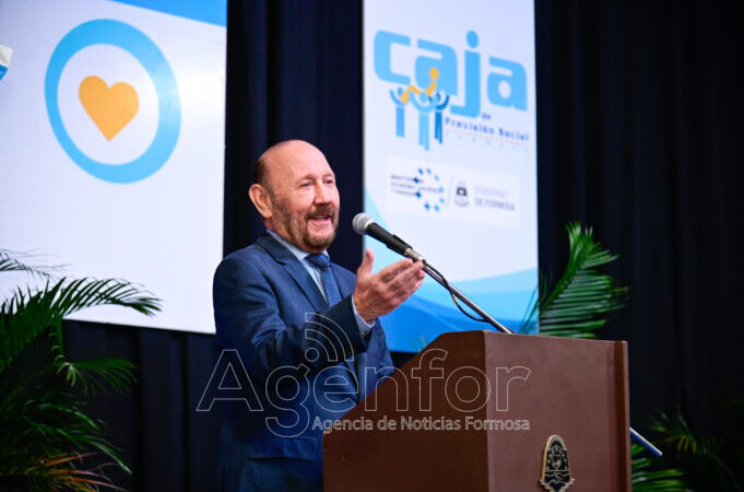 Insfrán: “El formoseño es libre, vota a quien quiere y como quiere”