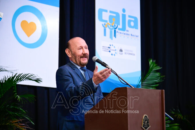 Insfrán: “El formoseño es libre, vota a quien quiere y como quiere”