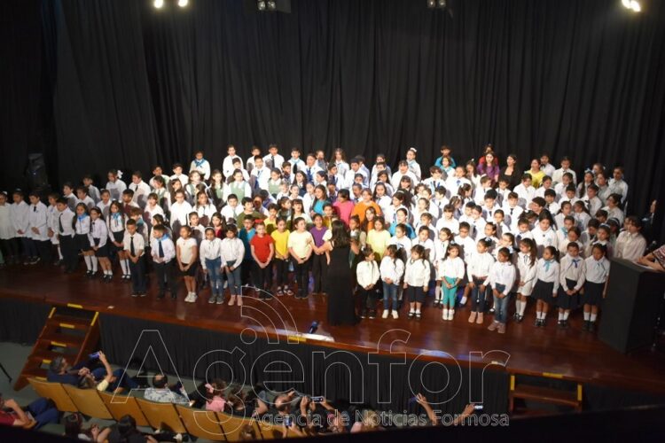 El coro Chiquita Milanese celebró sus 15 años de historia