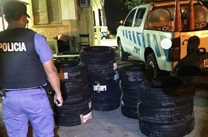 Contrabando: La Policía secuestró más de 20 cubiertas sin aval aduanero