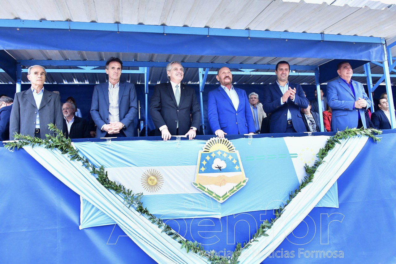 El presidente Fernández acompañó a Insfrán en los festejos por los 68 años de la Provincialización