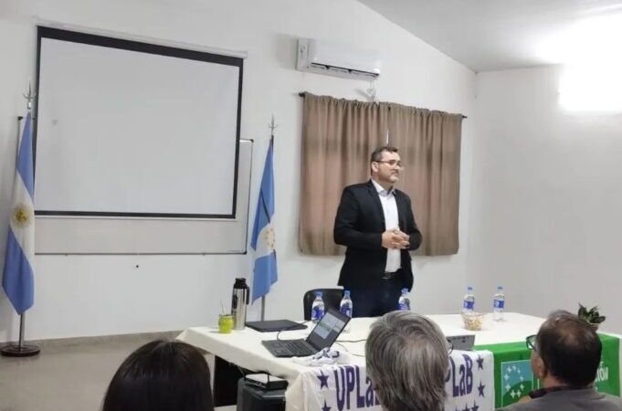 El Ministerio de Producción realizó un Seminario Ambiental en la Universidad de Laguna Blanca