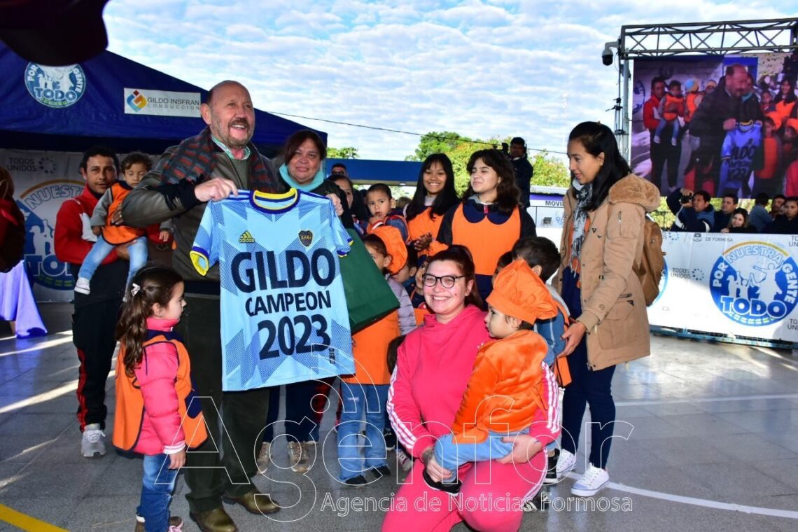 En un nuevo OPNGT, el pueblo de Mojón de Fierro le expresó su firme apoyo al gobernador Insfrán