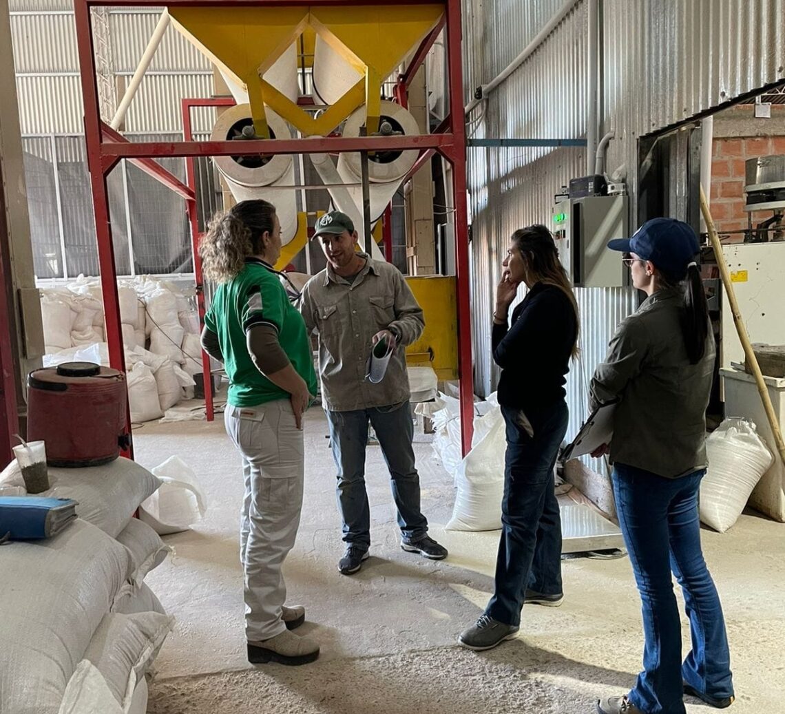 El MPyA visitó empresas agropecuarias de la provincia
