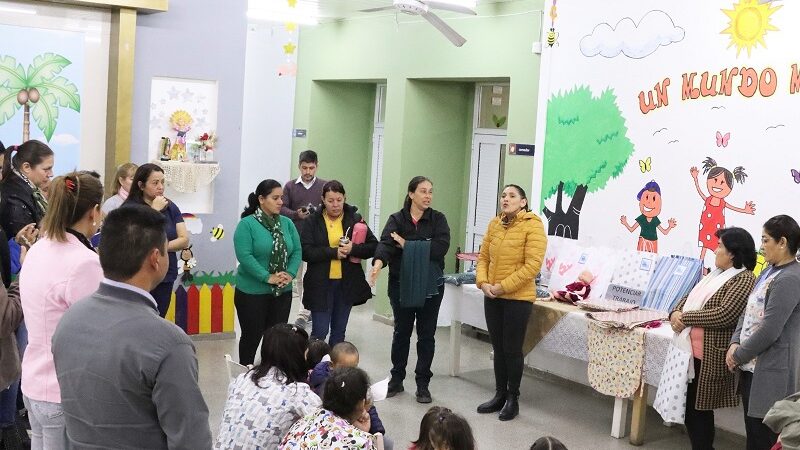 Potenciar Trabajo: entregan artículos de mantelería y cortinas a residencias socioeducativas