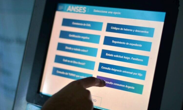 Jubilados y pensionados ya no deben realizar el trámite de acreditación de fe de vida