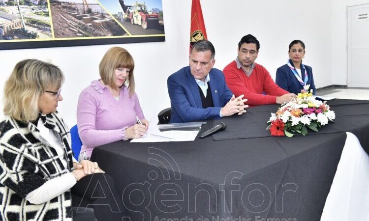 Firmaron convenios para cursos de capacitación para trabajadores viales