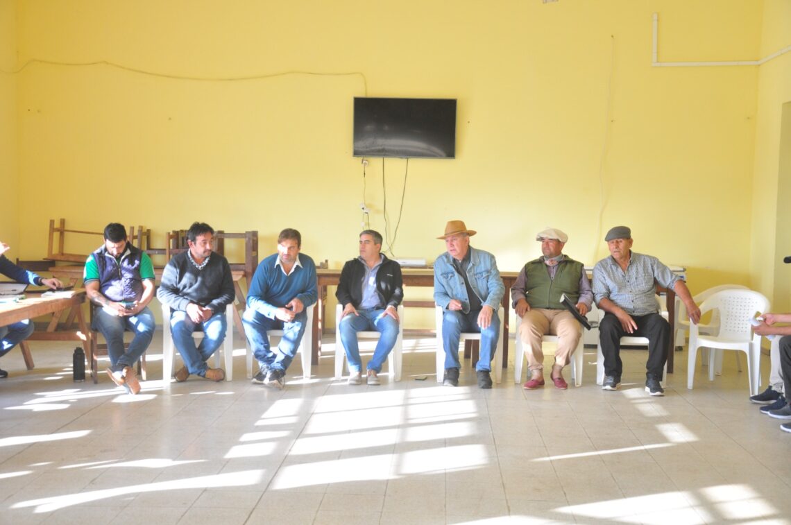 Amplia participación en Mesa Productiva El Colorado