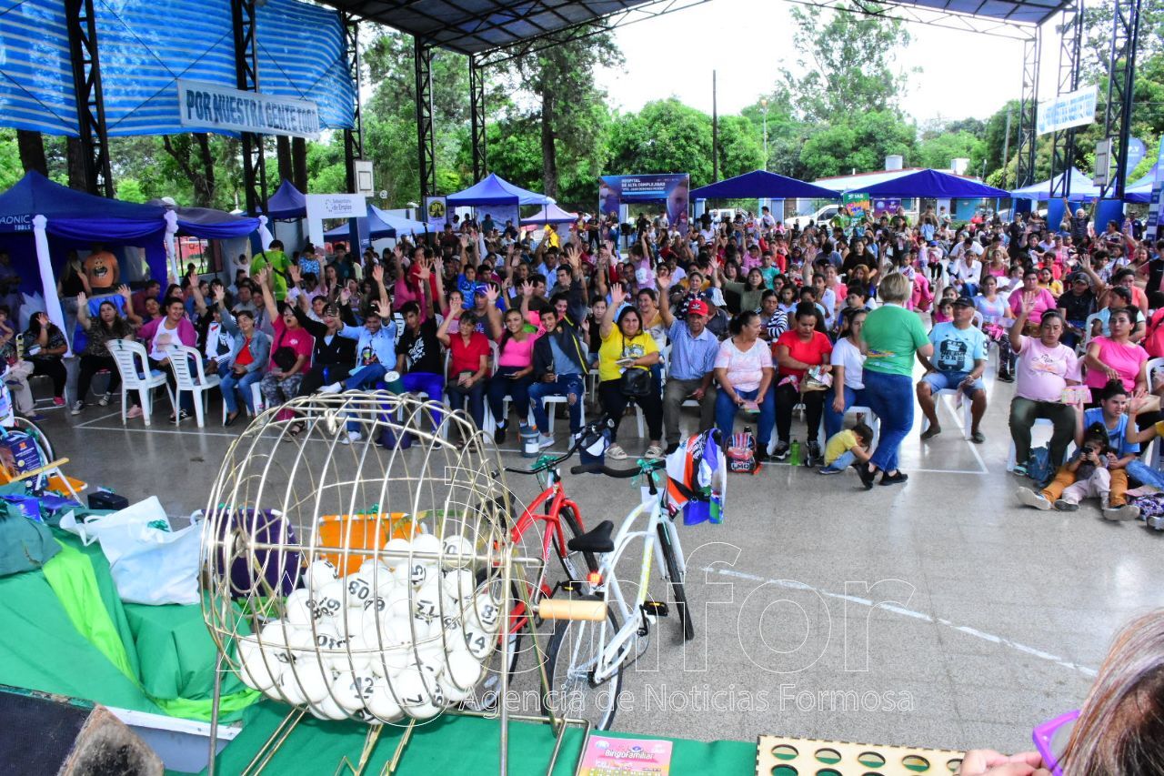 Los vecinos de Herradura disfrutaron del bingo familiar previo al OPNGT