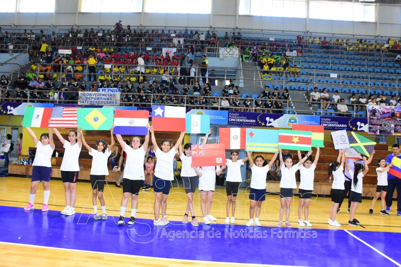Se realizó la tradicional gala gimnástica de escuelas primarias