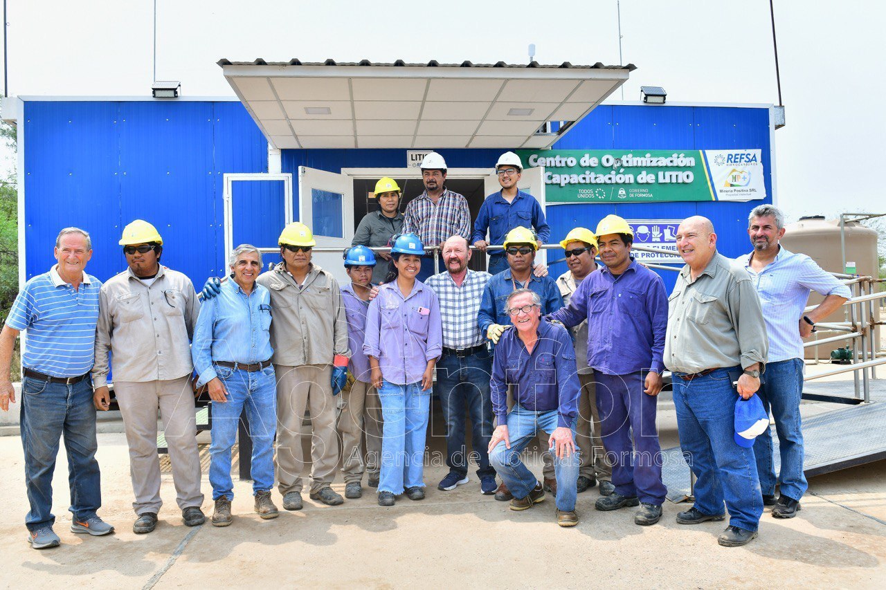 Insfrán visitó la producción de litio en el Departamento Ramón Lista