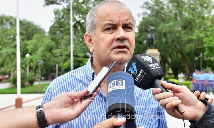 Dengue: El ministro Aníbal Gómez desmintió dichos de diputada