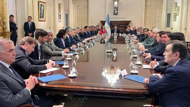 Insfrán y la Liga de Gobernadores rechazaron la restitución del Impuesto a las Ganancias