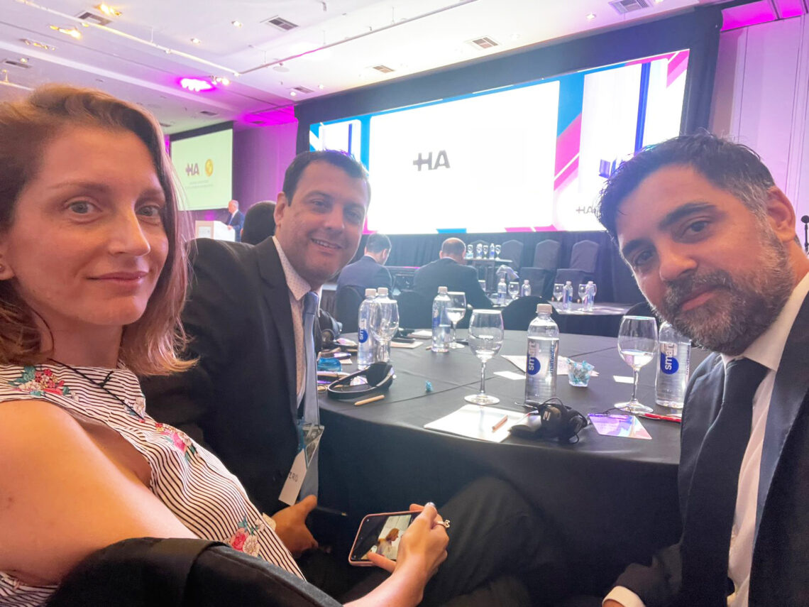 El servicio de Urología del HAC fue parte de evento internacional de gran valor científico