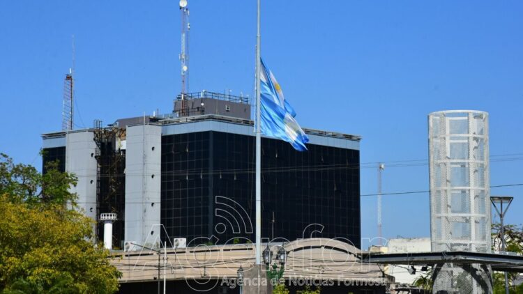 Gildo Insfrán extendió el receso en la Administración Pública hasta el 29 de febrero