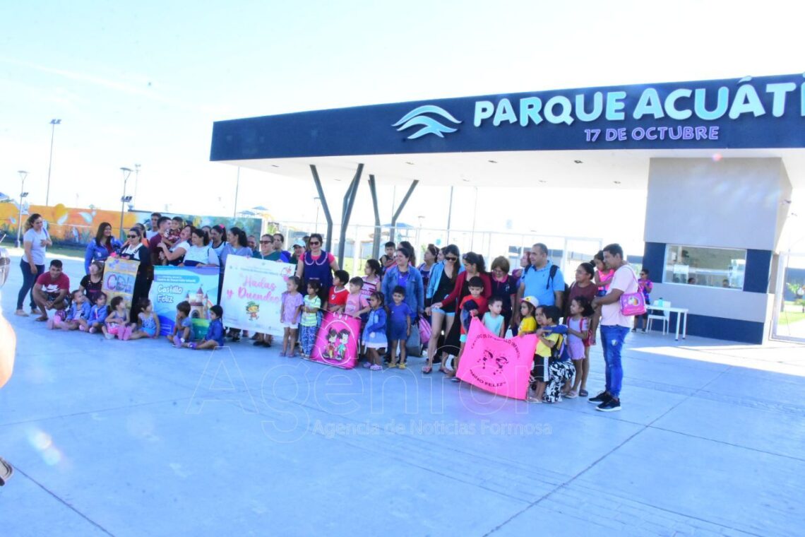 Niños del CDI de la Jurisdicción Cinco disfrutaron del Parque Acuático