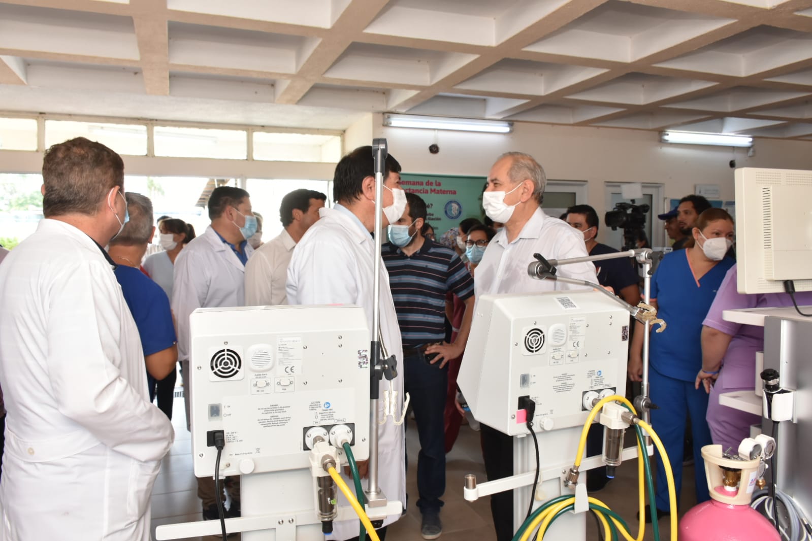 El ministro Gómez acompañó la entrega de equipos de última generación al Hospital de la Madre y el Niño