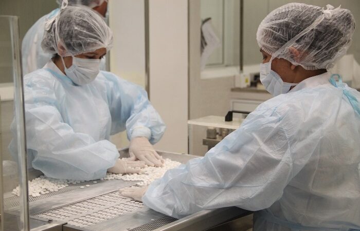 Formosa logró la producción íntegra de paracetamol e ibuprofeno y podrá abastecer a todo el sistema de salud