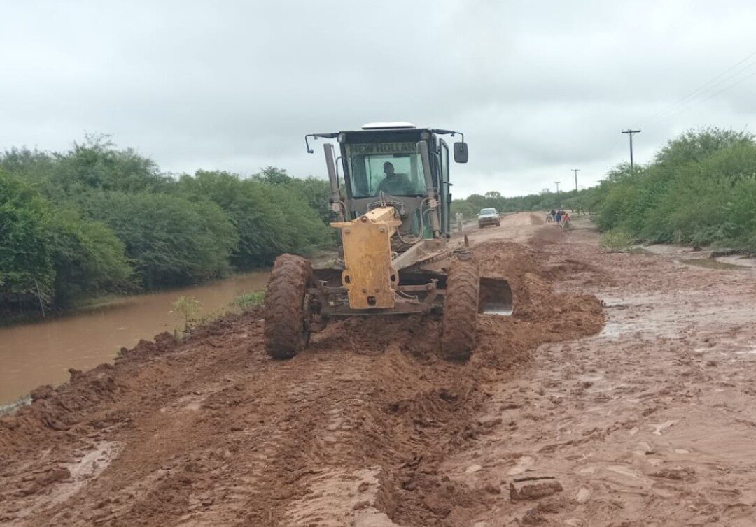 DPV actuó rápidamente para rehabilitar caminos afectados por las lluvias en zonas oeste y norte de la provincia