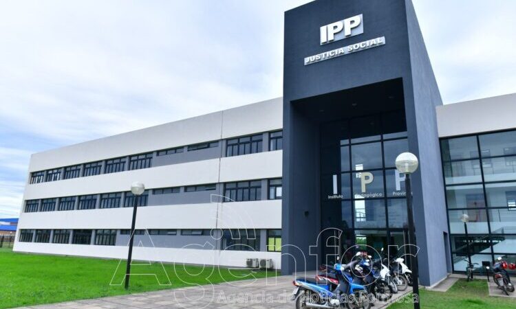 Iniciaron los cursos introductorios de las Tecnicaturas Superiores en Química Industrial y Telecomunicaciones