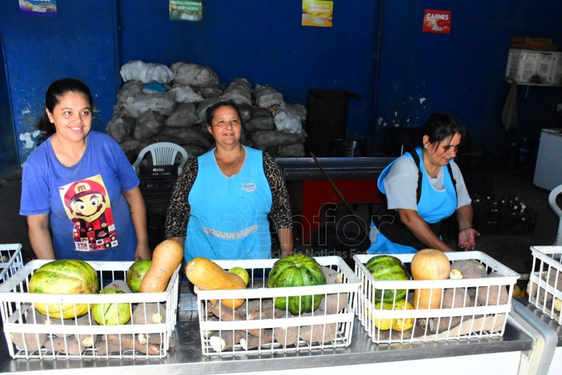 Con normalidad inició un nuevo mes de entregas de bolsones del Plan Nutrir