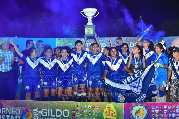 Vélez de Ibarreta se consagró campeón de la tercera edición del Torneo de la Amistad