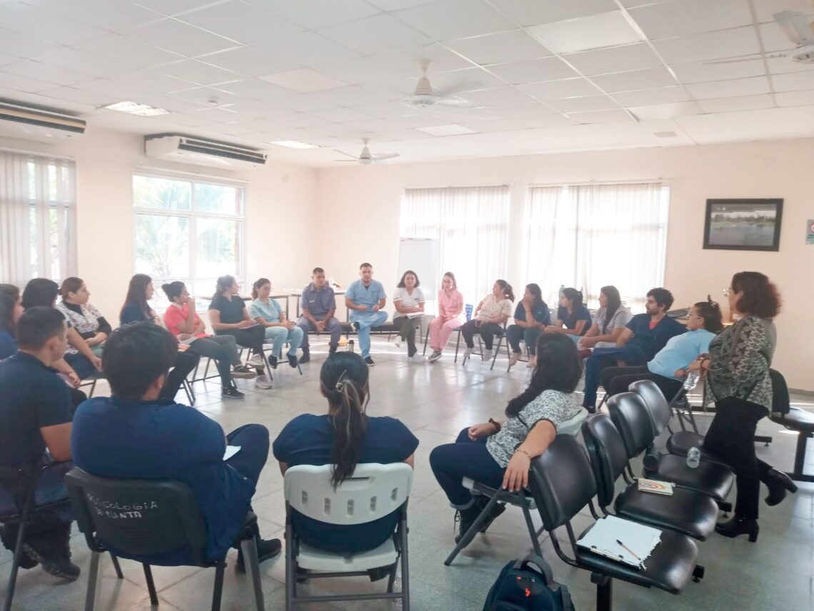 Profesionales de salud mental del Hospital Distrital N° 8 participaron de un nuevo taller de capacitación