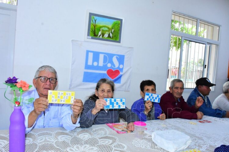 Pensionados del barrio Eva Perón visitaron Casa de la Solidaridad del Guadalupe