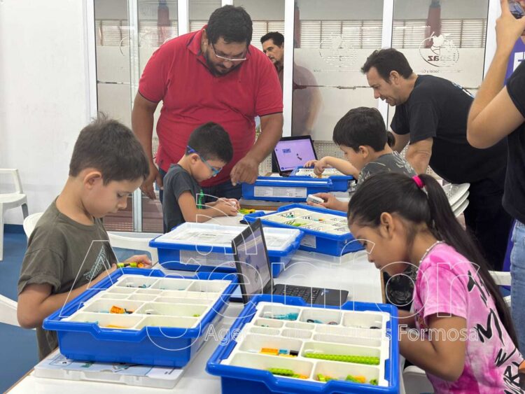 Clubes Digitales se encuentran entrenando para competencias nacionales