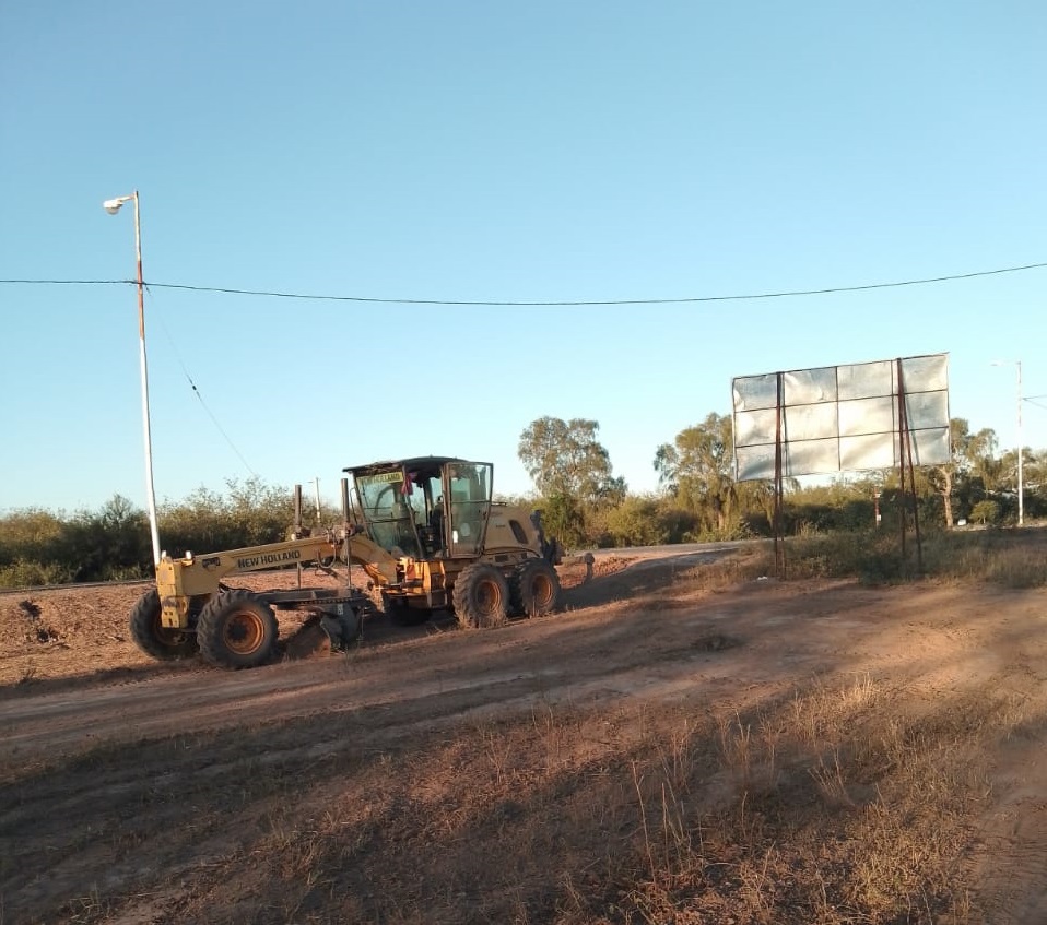 Pobladores de la localidad de Bazán agradecieron las obras que ejecuta el Gobierno provincial