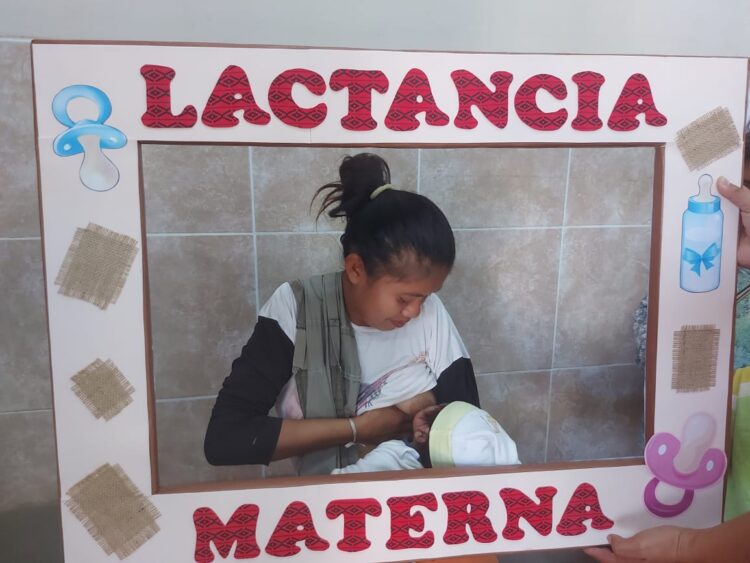 El centro de salud del barrio Obrero de Ingeniero Juárez promueve la lactancia materna con traducción al idioma wichí