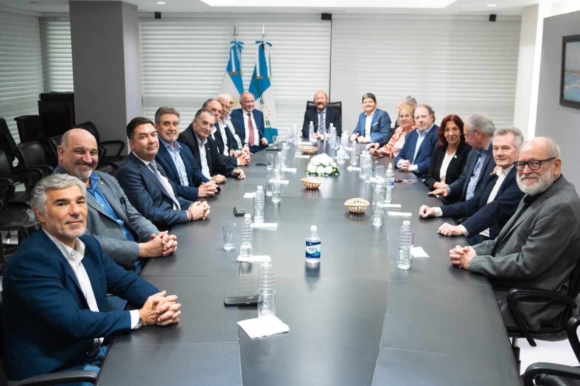 El Gobernador se reunió con las autoridades de la CAME