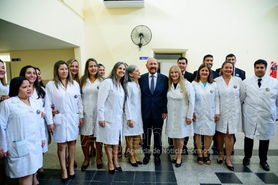 El gobernador Insfrán saludó a los maestros y las maestras en su día