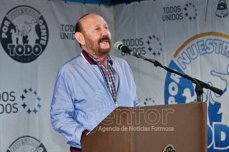 Insfrán: “Todas las adversidades que se puedan presentar las vamos a sortear unidos, organizados y solidarios”