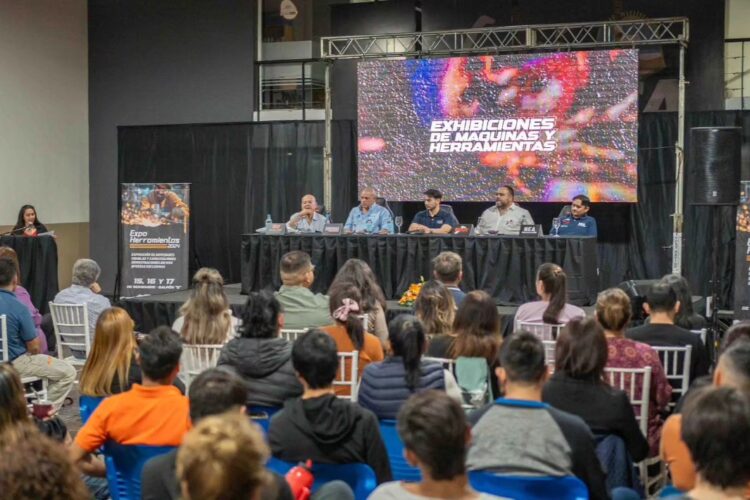 Sandoval sobre la Expo Herramientas 2024: “Será un gran despliegue para que el formoseño conozca sobre nuevas herramientas y tecnologías”