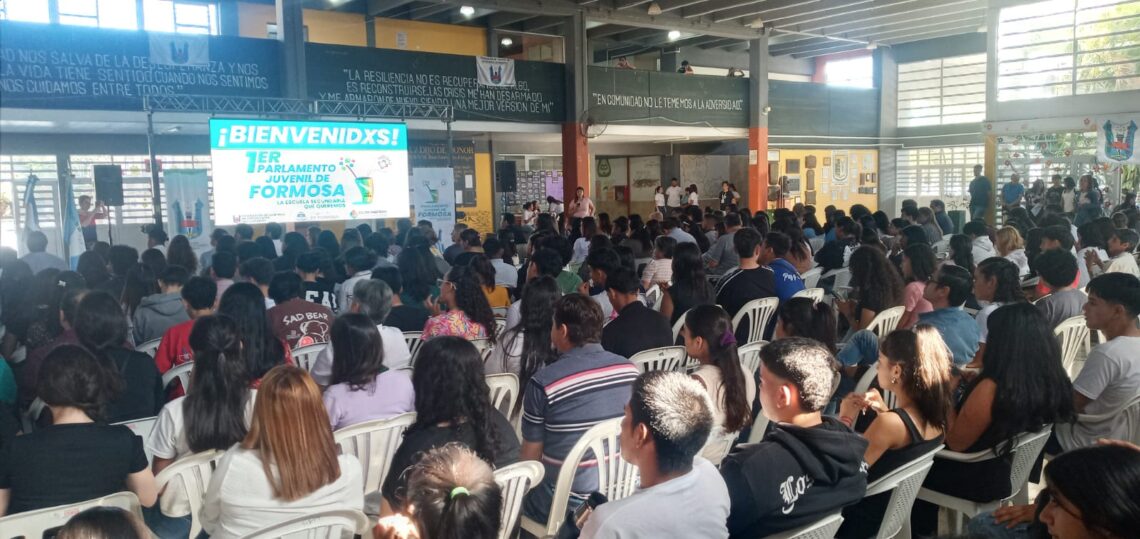 La FeCES desarrolló el 1º Parlamento Juvenil de Formosa