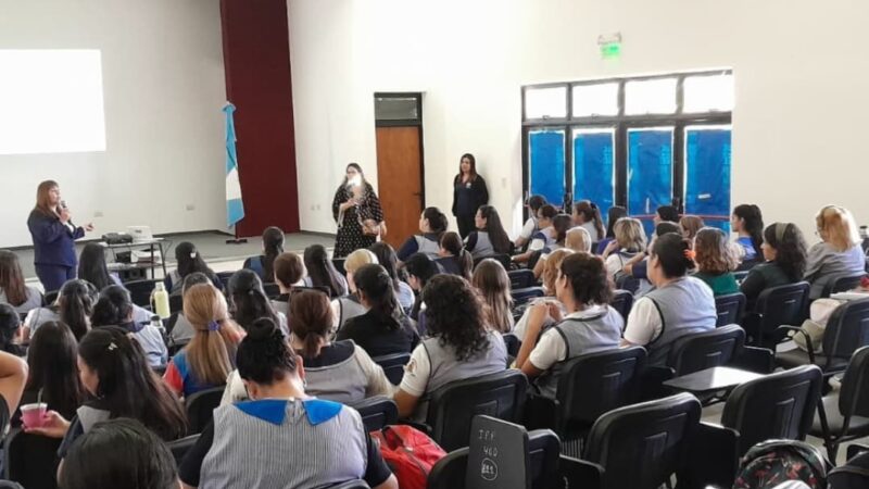 Ateneos para el Fortalecimiento de la Alfabetización Inicial