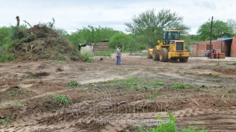 Vialidad Provincial realiza mejoras en la red vial de la Comunidad Lote 27 de Las Lomitas 