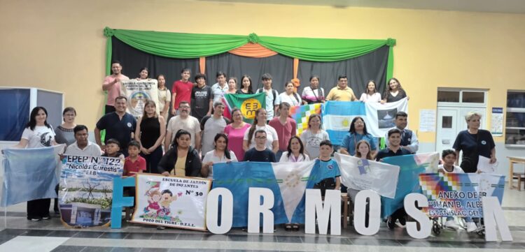 Partió hacia la CABA la delegación que representará a Formosa en la Feria Nacional de Ciencias Eje Tecnológico