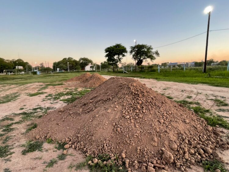 Agradecen al gobernador Gildo Insfrán por el apoyo a la escuelita de fútbol Tatín de Las Lomitas