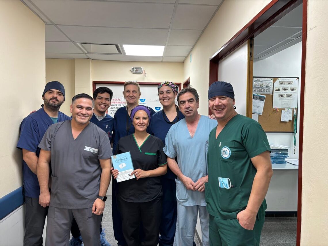 El Servicio de Hemodinamia del HAC realizó un innovador procedimiento endovascular