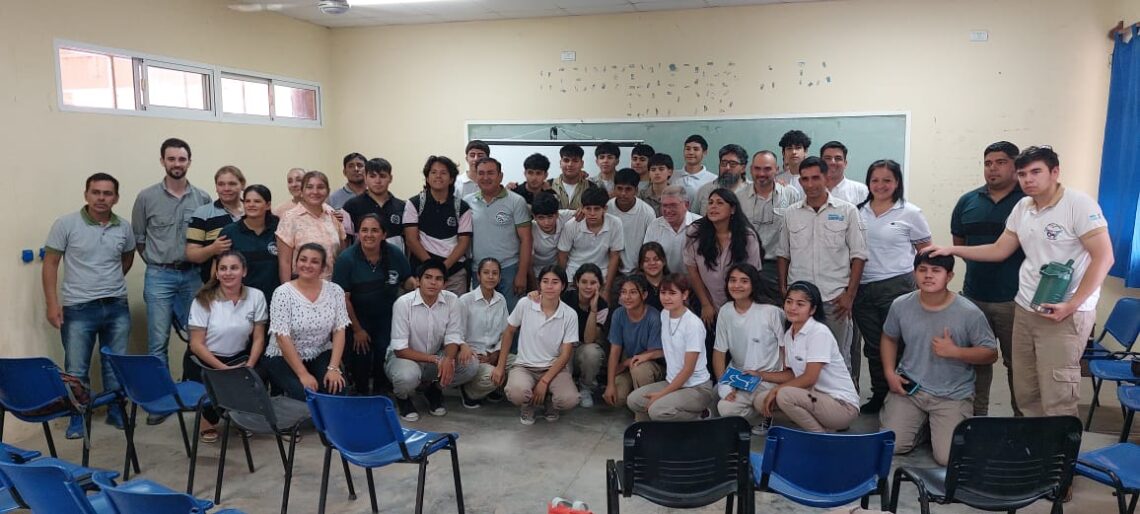 Estudiantes de la Escuela Agrotécnica N° 6 presentaron los resultados de sus prácticas realizadas en el CEDEVA de Laguna Yema