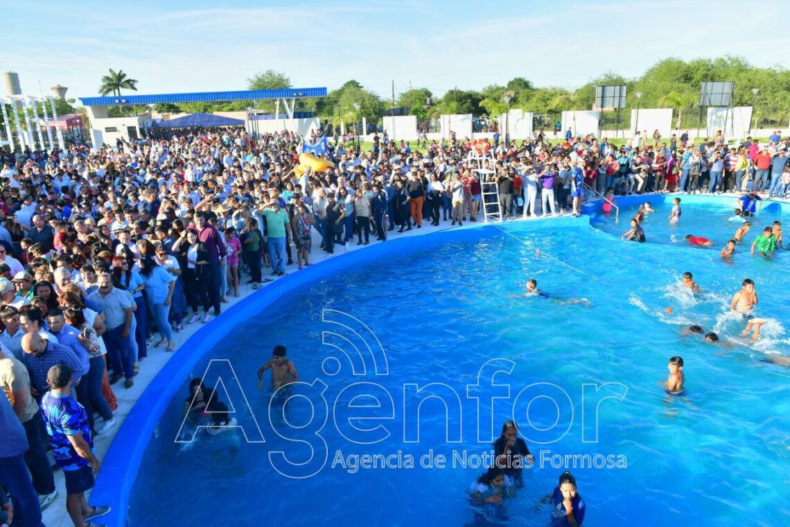 Lomitenses celebraron la apertura del nuevo Parque Acuático