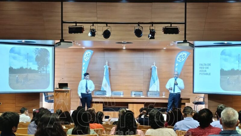 Estudiantes de Mecatrónica realizaron su exposición de proyectos finales