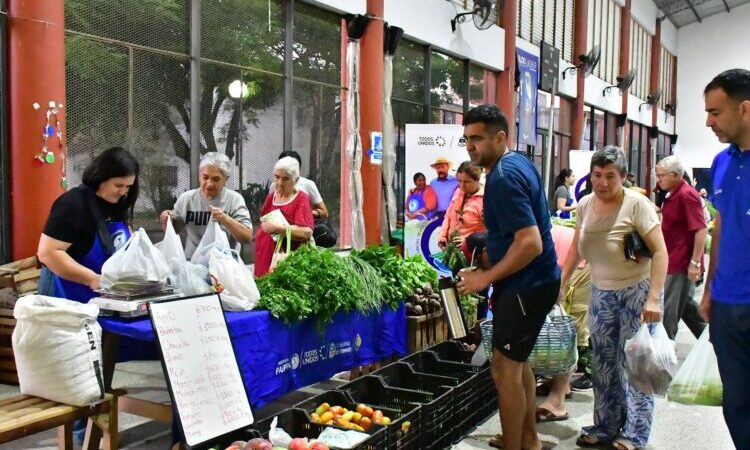 Con marcado éxito se realizó el último viernes de feria paippera del 2024